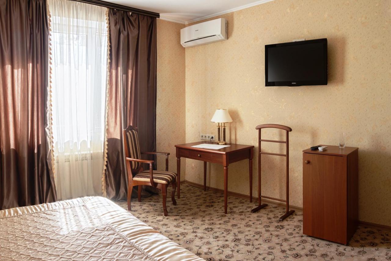 Britaniya Hotel Harkiv Exterior foto